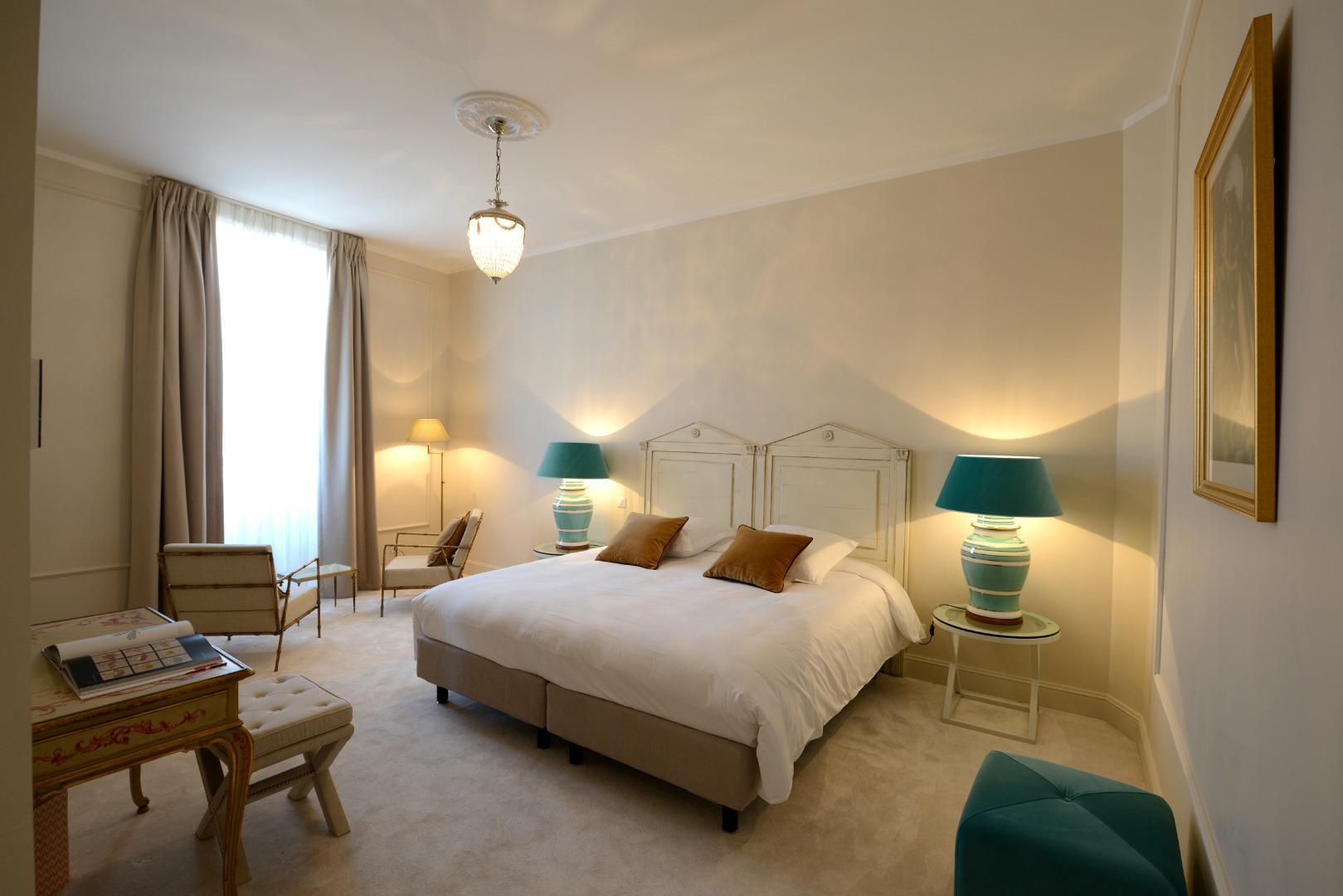 Grand Hotel Henri - Teritoria LʼIsle-sur-la-Sorgue Buitenkant foto