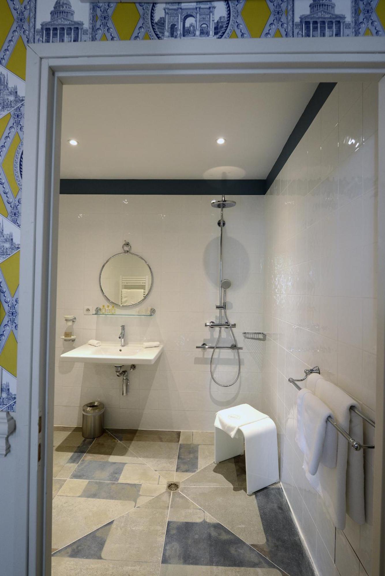 Grand Hotel Henri - Teritoria LʼIsle-sur-la-Sorgue Kamer foto