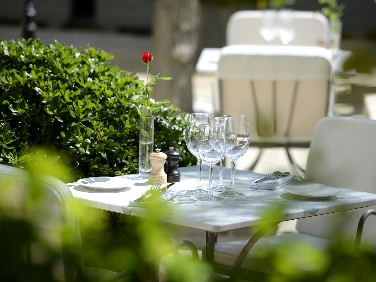 Grand Hotel Henri - Teritoria LʼIsle-sur-la-Sorgue Buitenkant foto